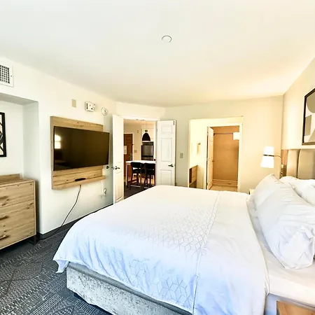 Staybridge Suites East Stroudsburg - Poconos By Ihg-2
